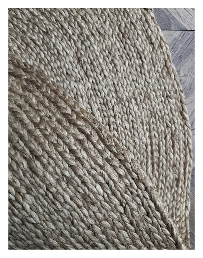 Kerala Round Braided Jute Rug | Natural Silver