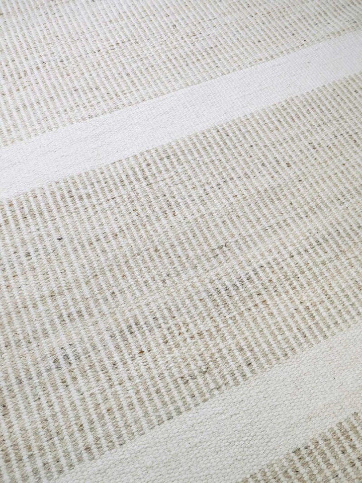 Akita Rug | Flax