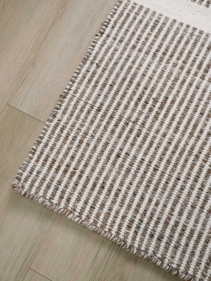 Akita Rug | Tawny
