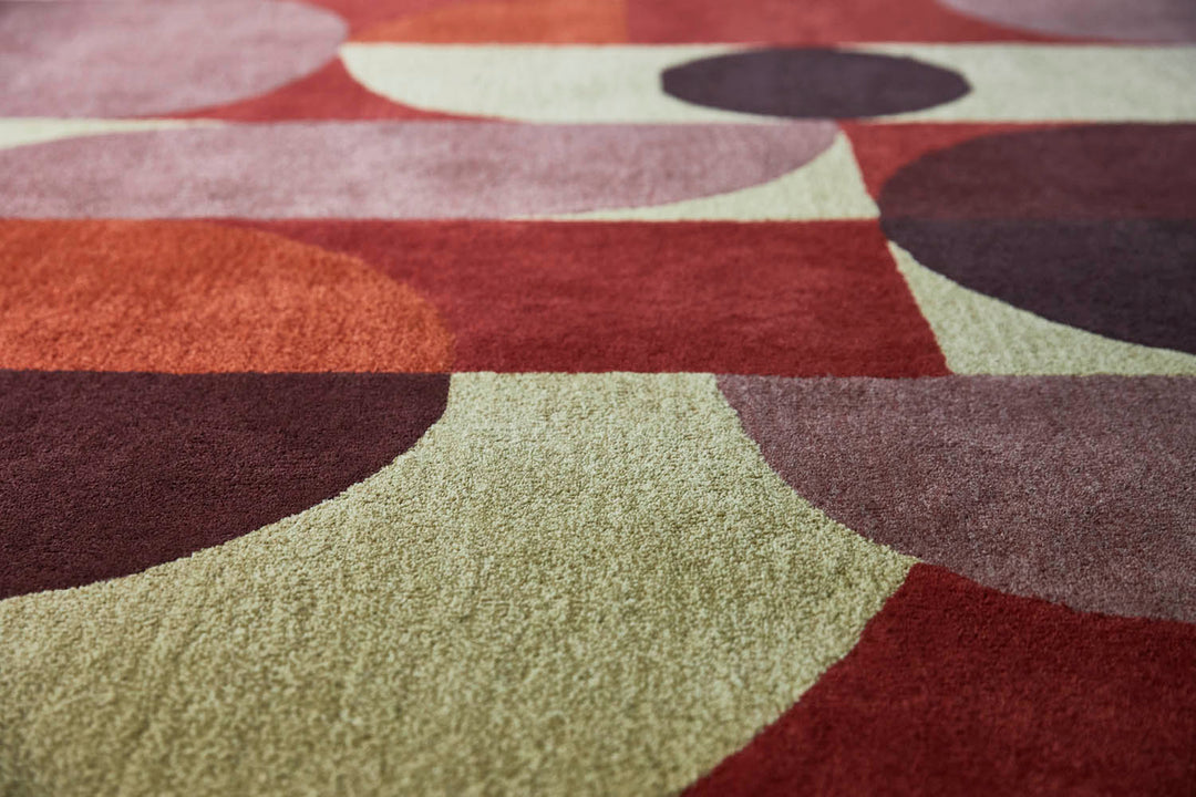 B&C Decor Cosmo Red Pale Green 95203 Rug