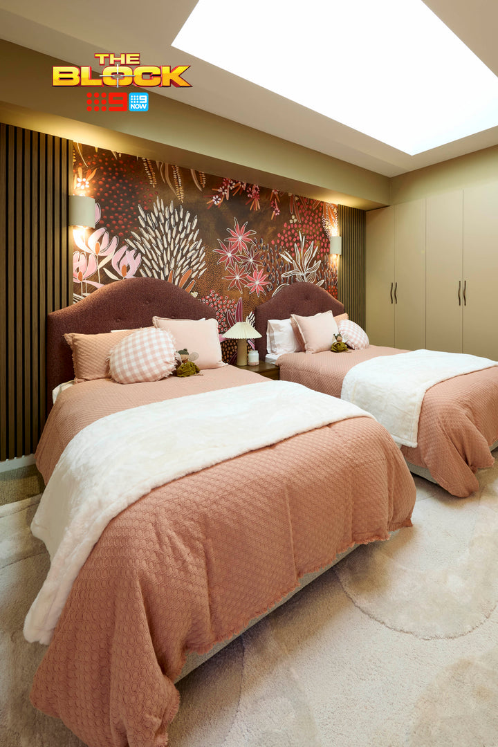 Alaska Chikloot Rug | White