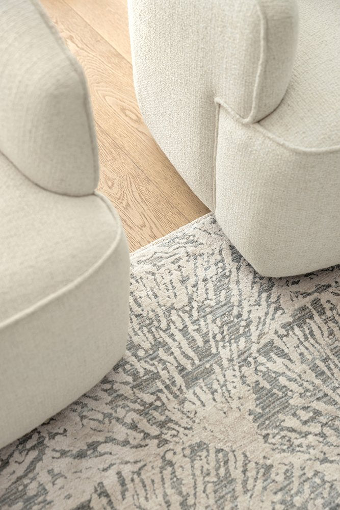 Emma Blomfield Pume Rug | Frost