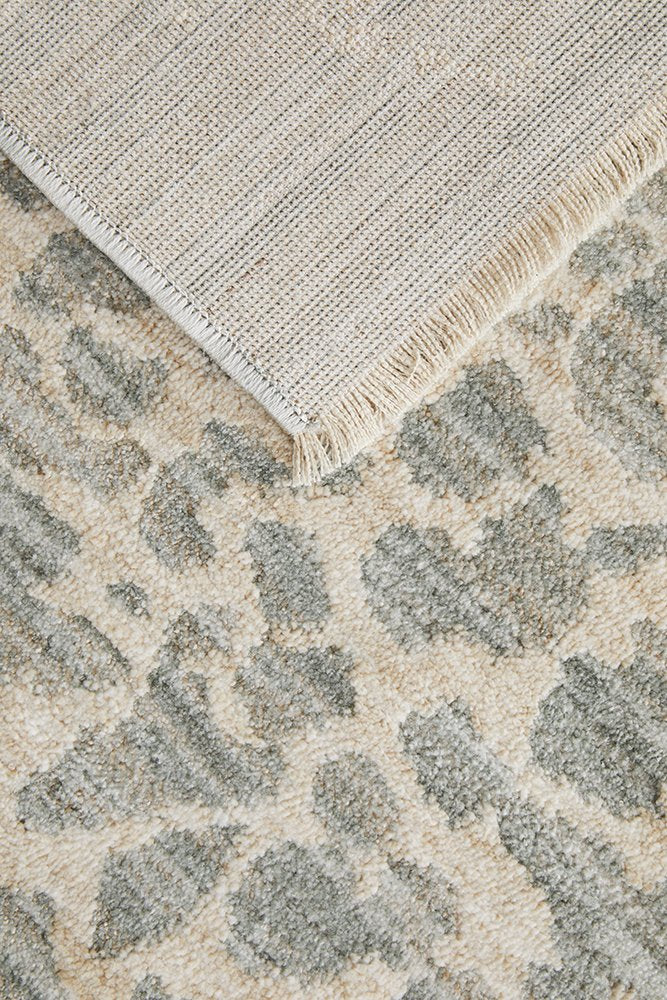 Emma Blomfield Rogue Rug | Mist
