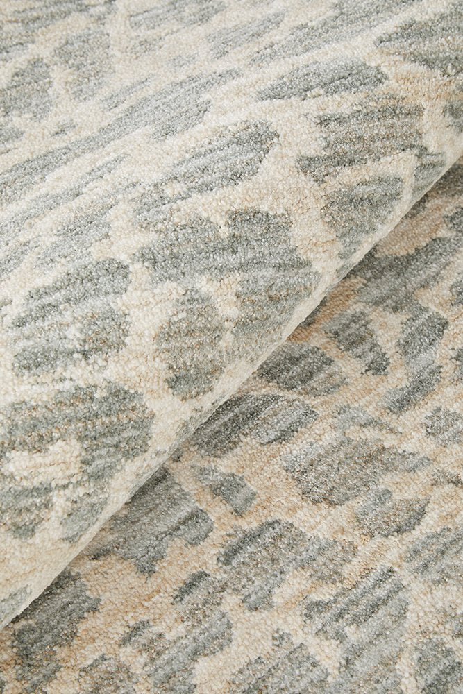 Emma Blomfield Rogue Rug | Mist