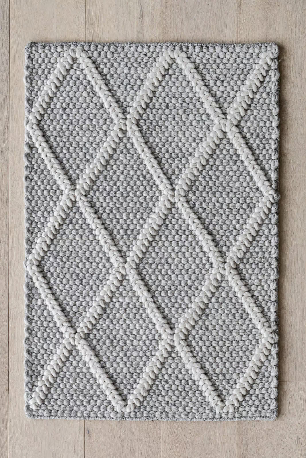 Ivy Wool Rug | Silver & Cream
