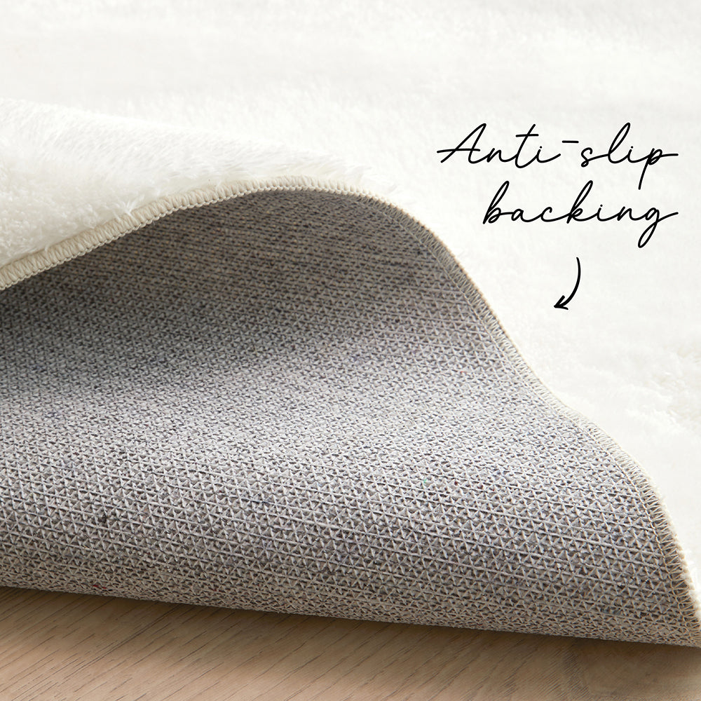 close up non slip backed rug with a soft pile top