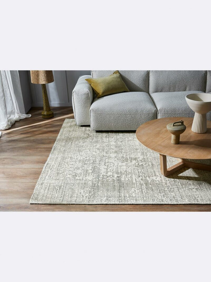 Regency VN80 Rug | Silver - Enquiry for availability