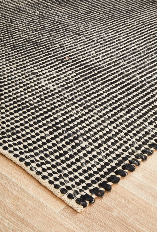 Carlos Felted Wool Rug | Black Natural