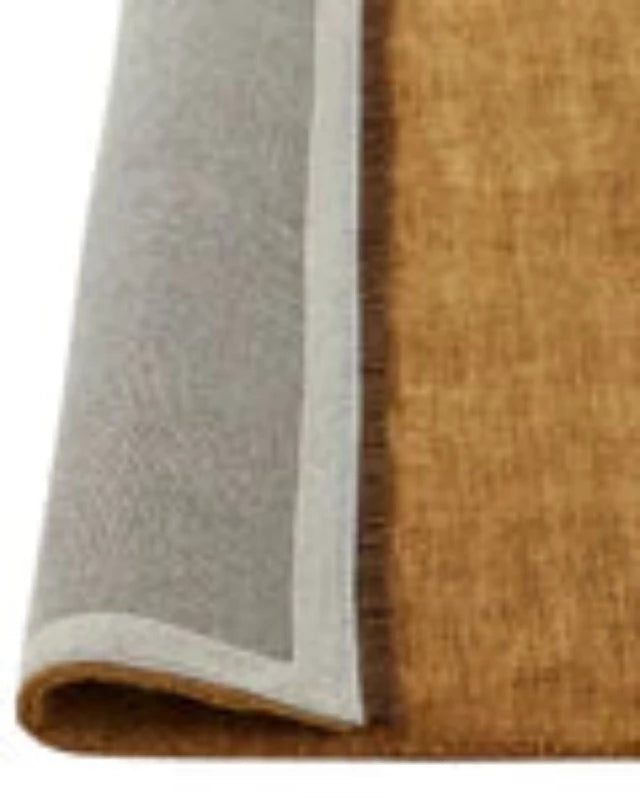 Silvio | Dijon | Enquire for availability now!