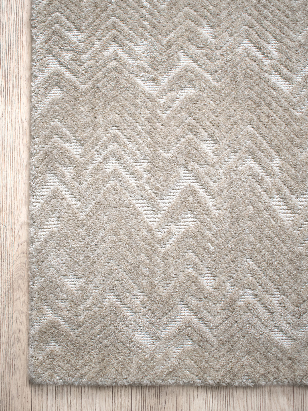 Pavona Rug | Linen