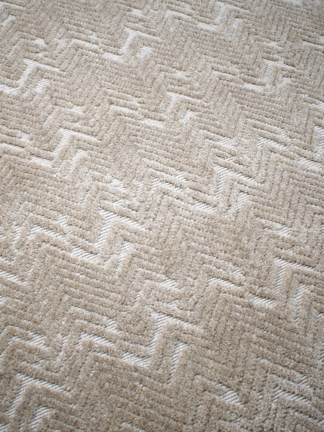 Pavona Rug | Linen