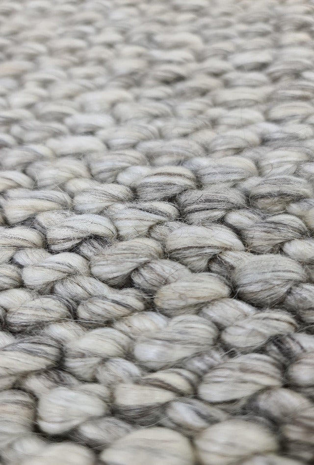 Basket Hook Arrow Rug | Grey Mix