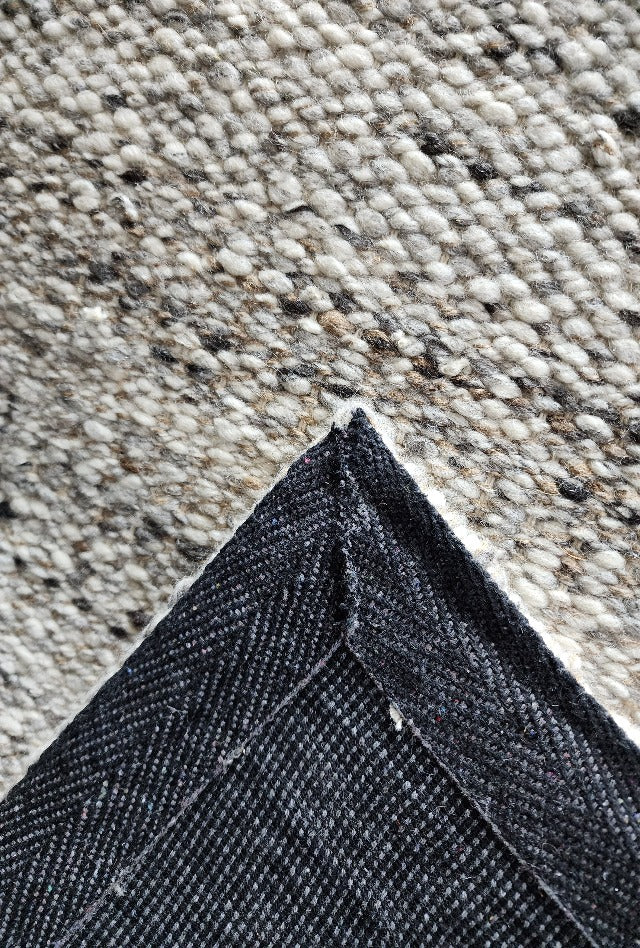 Oyster Shell | Bungalow Rug - Steph & Gian Main B/Room 2023