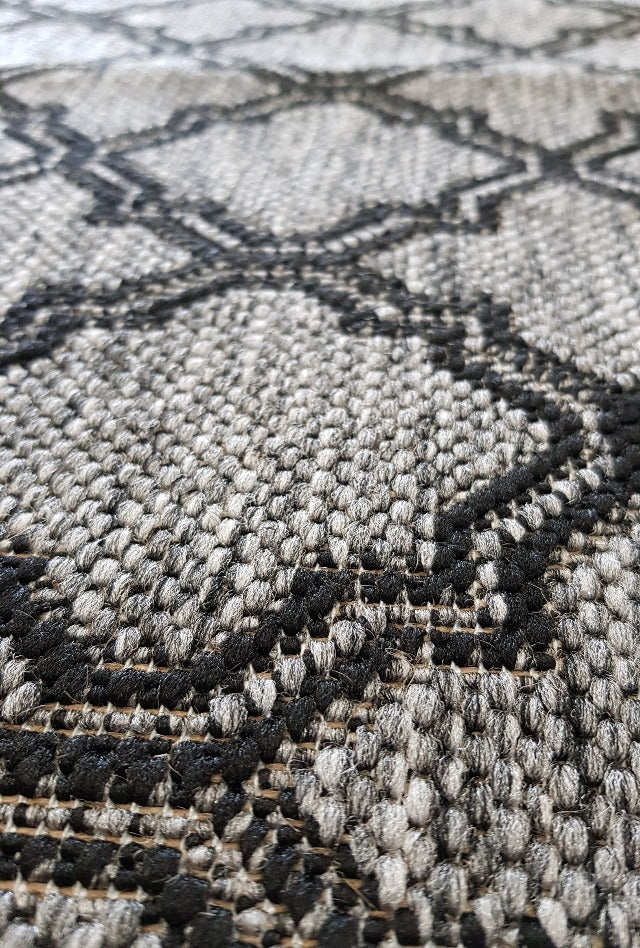 Lattice Seaspray Rug | Silver Black | Elise and Matt's Outdoor Terrace Oslo 2019