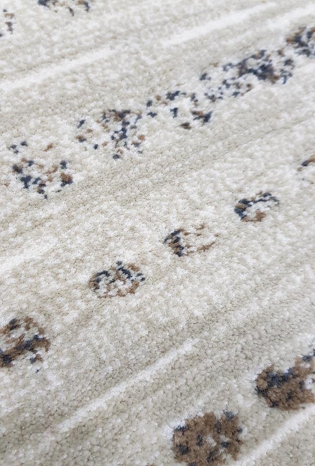 Madrid Dotts Beige | Custom Cut Length Hall Runner x 80cm wide| $69 per metre | Deb & Andy | Hallway Week 2019