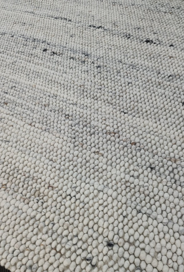 Pebble Oslo Rug | Off White
