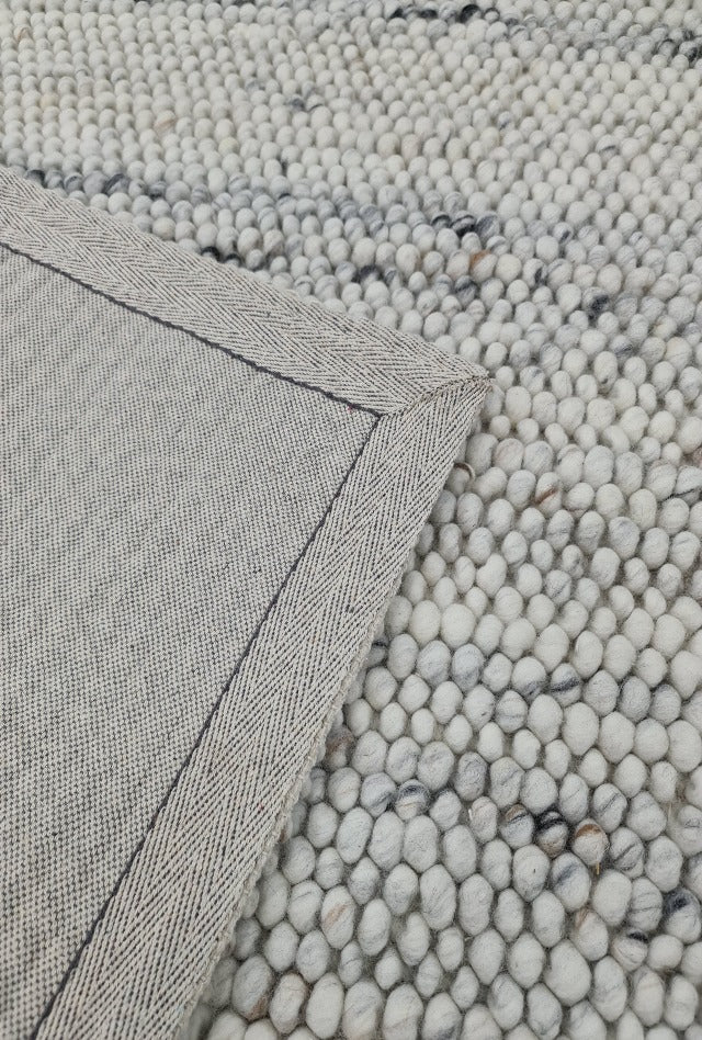 Pebble Oslo Rug | Off White