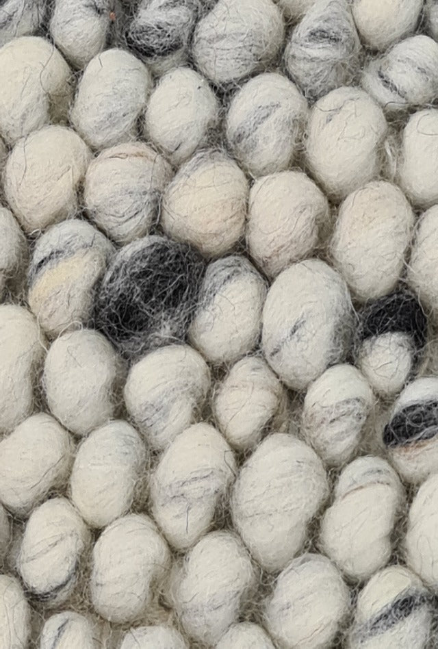 Pebble Oslo Rug | Off White