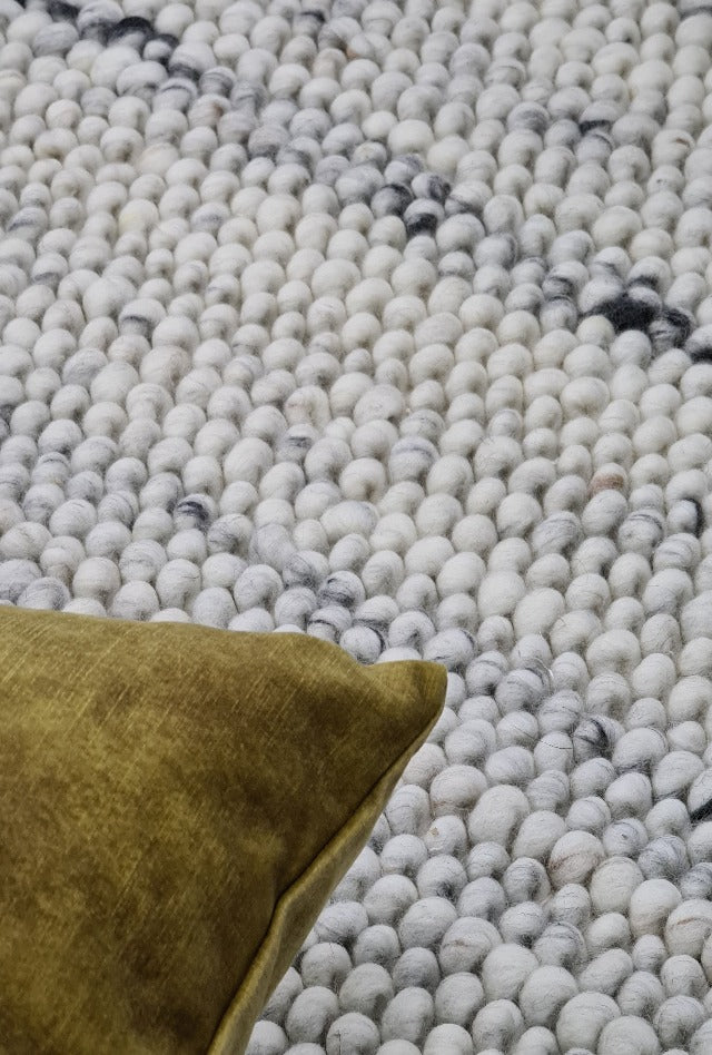 Pebble Oslo Rug | Off White