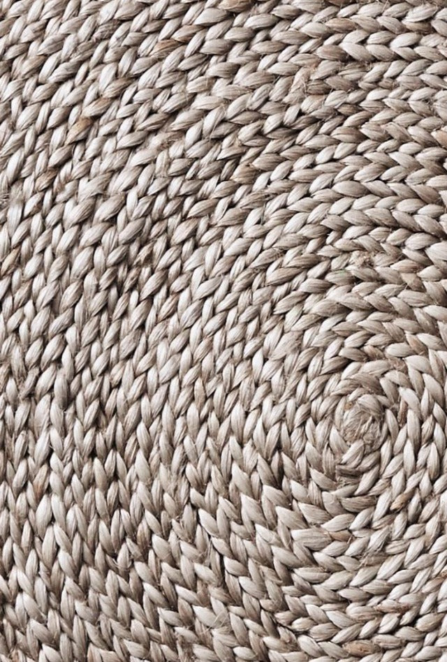 Kerala Round Braided Jute Rug | Natural Silver