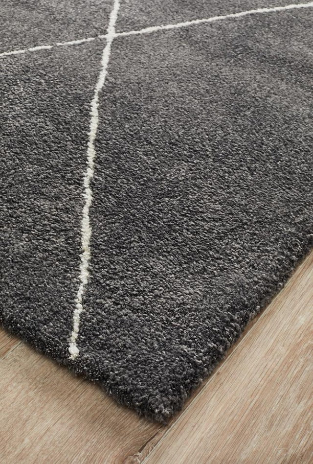 Montage 931 Rug | Charcoal