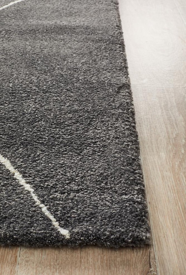Montage 931 Rug | Charcoal