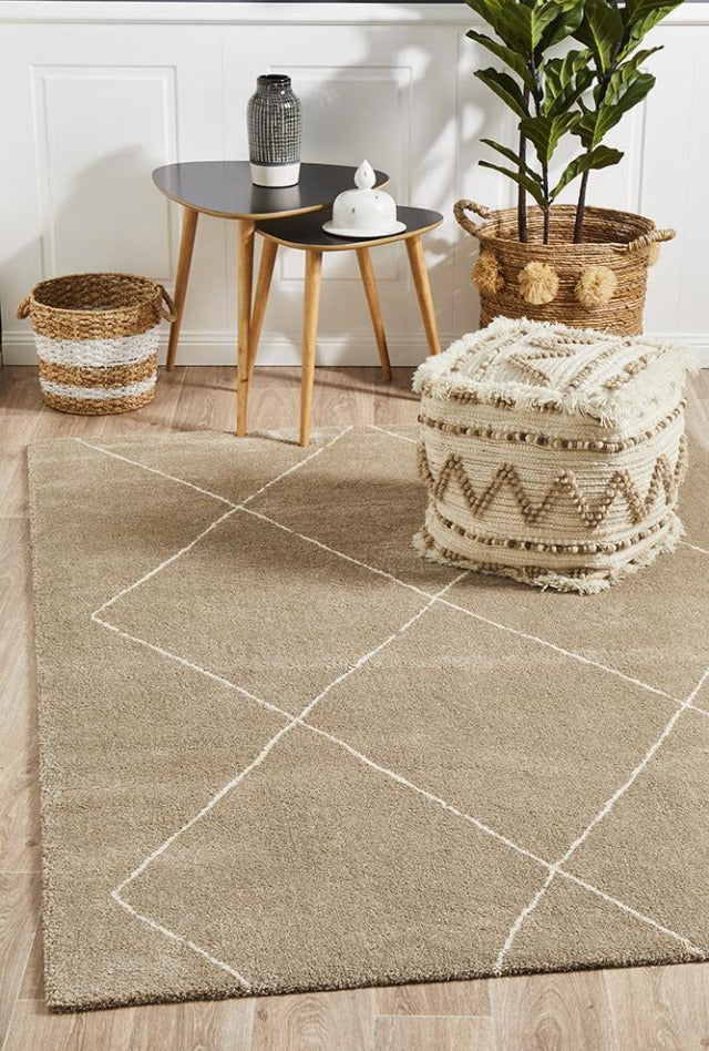 Montage 931 Rug | Camel Beige