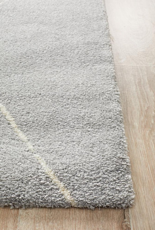 Montage 931 Rug | Silver