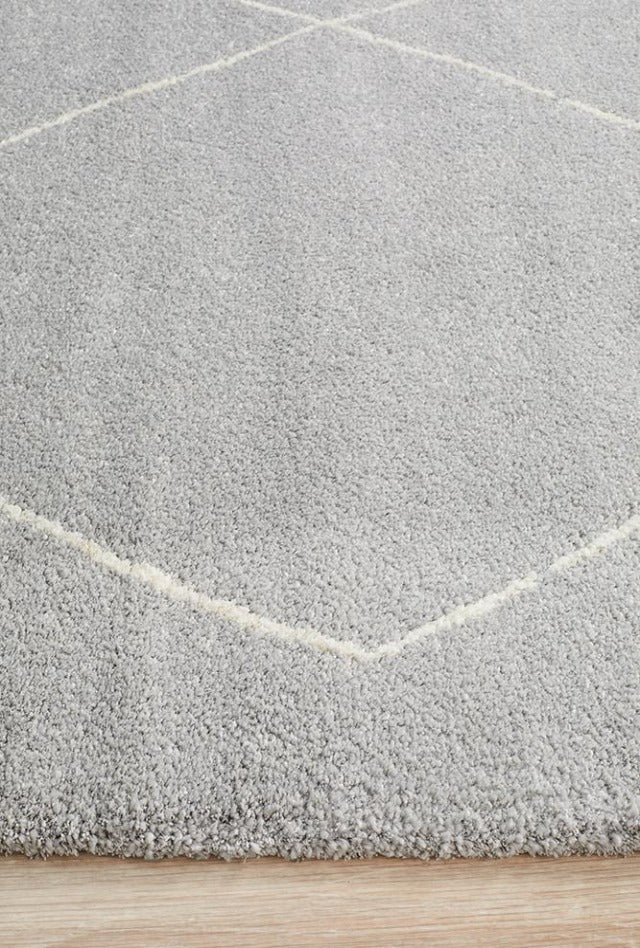 Montage 931 Rug | Silver