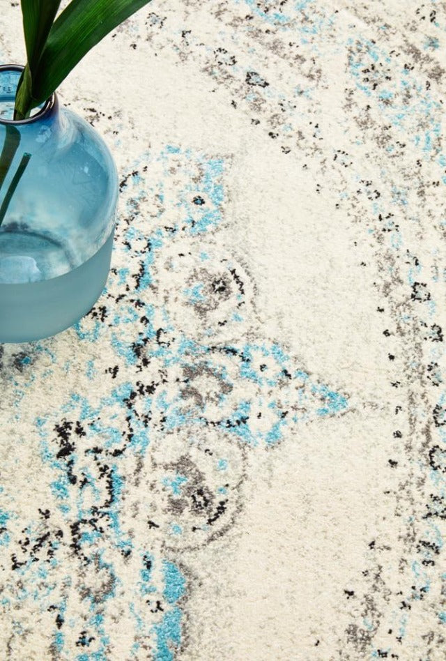 Lace 922 Round Rug | White & Blue