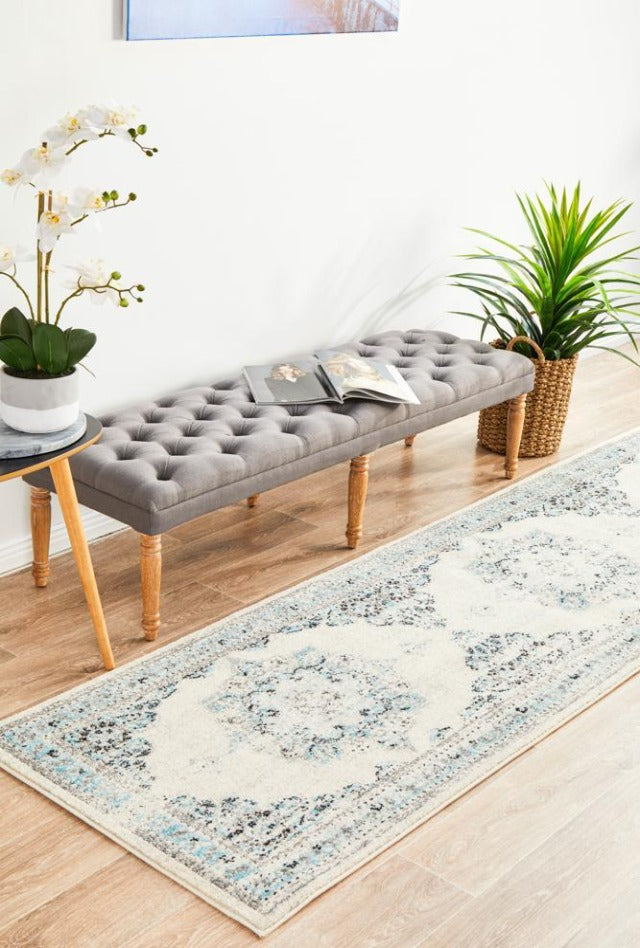 Lace 922 Runner Rug | White & Blue