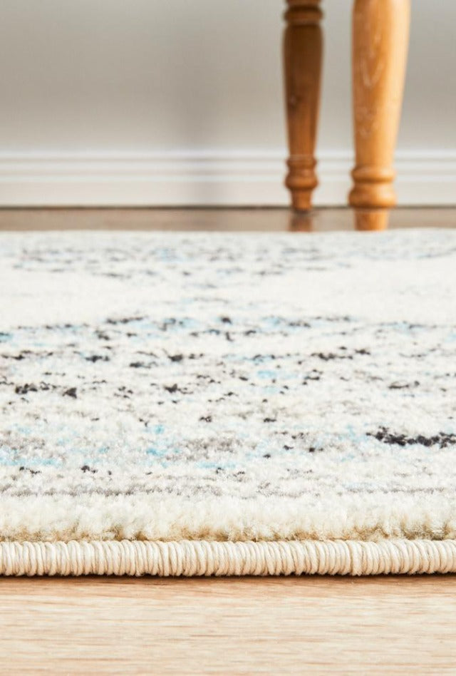 Lace 922 Runner Rug | White & Blue