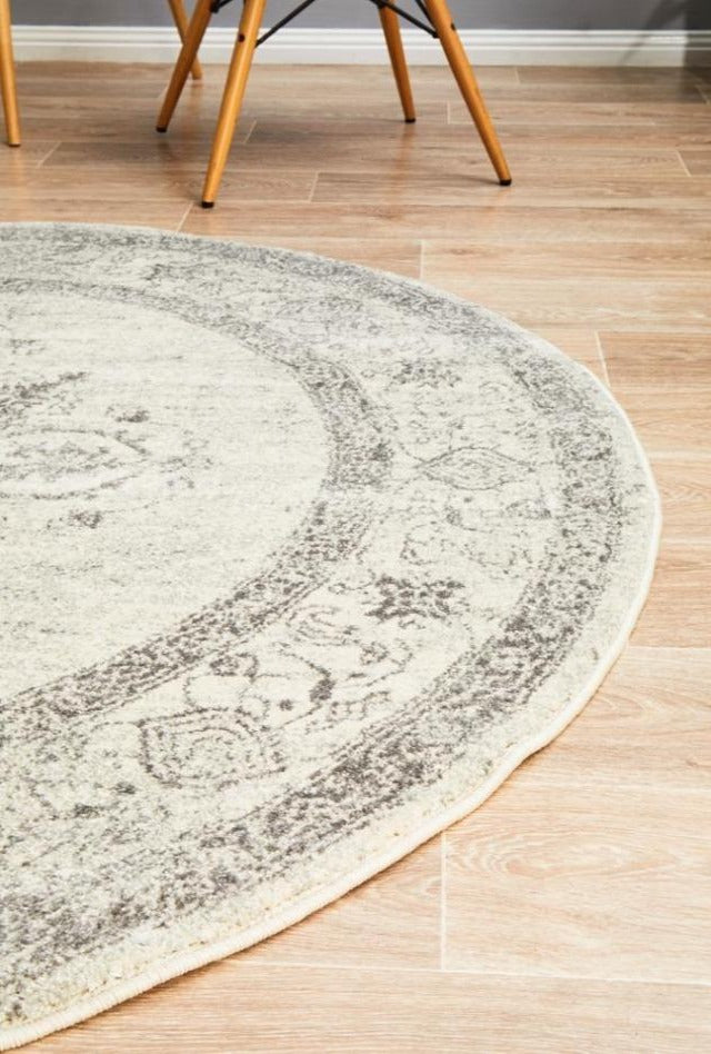 Fog Grove 977 Round Rug | Silver