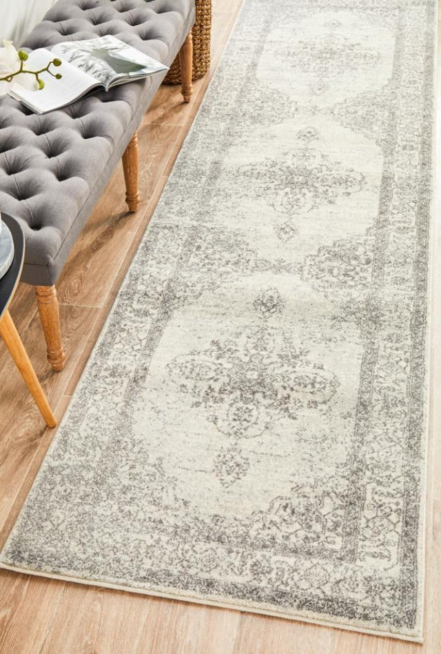 Fog Grove 977 Runner Rug | Silver