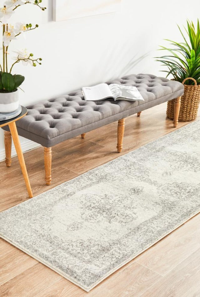Fog Grove 977 Runner Rug | Silver
