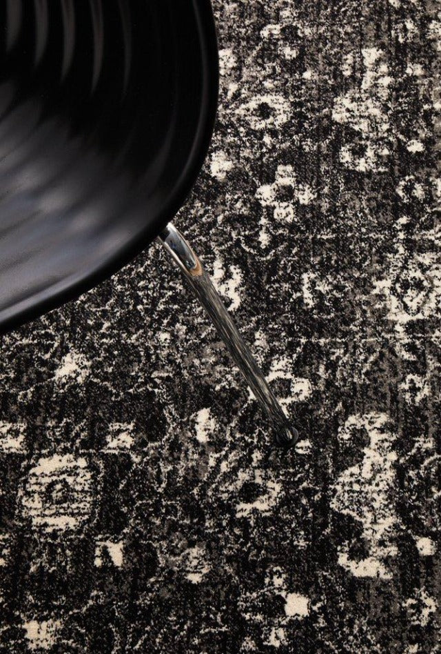 Dream Distressed Rug | Charcoal