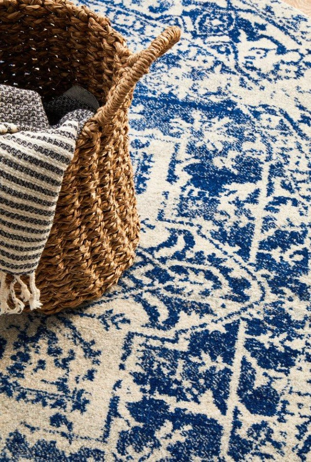 Charmed Round Rug | White Royal-Blue