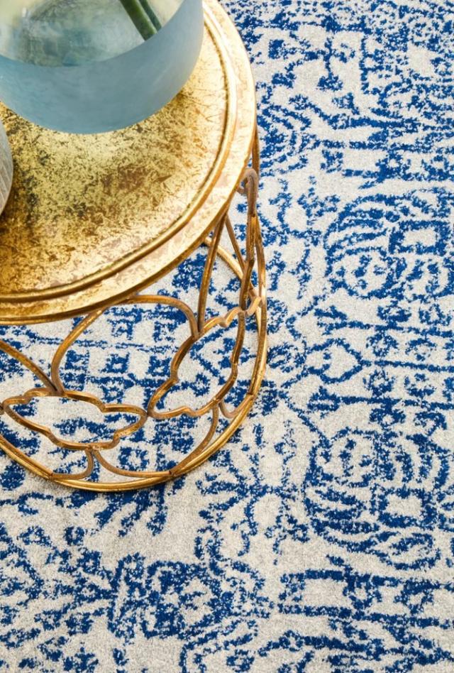 Evoke 256 Blue Round Rug Machine Made and Synthetic