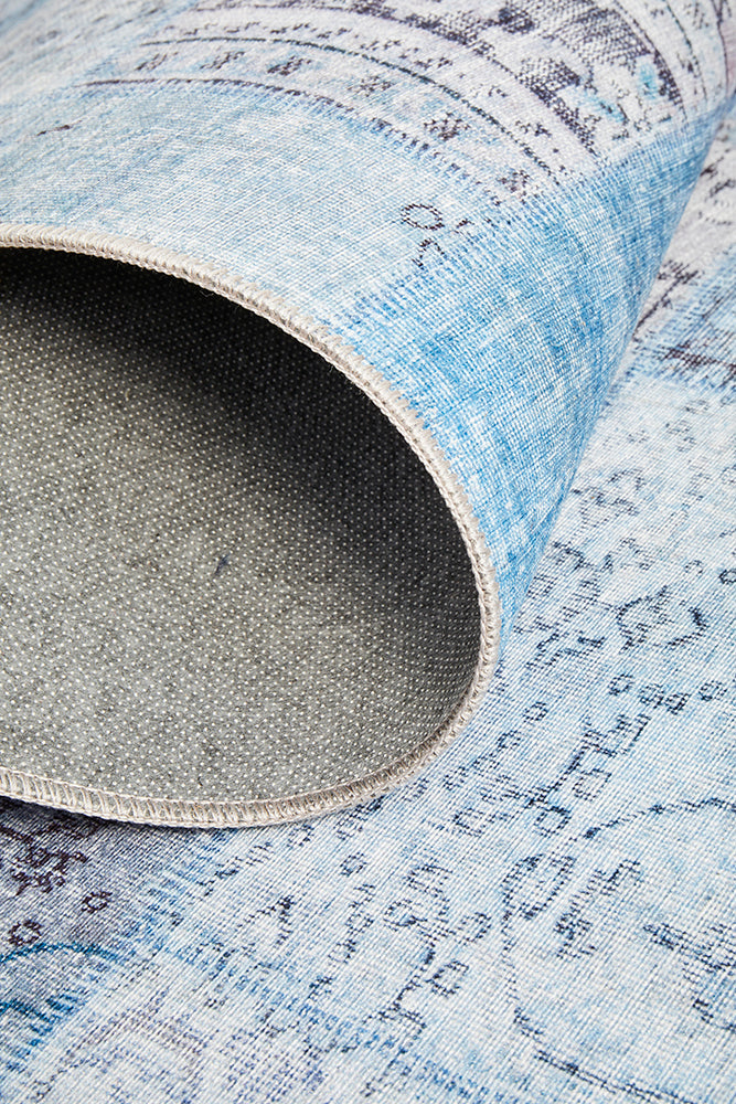 Illusions 121 Denim Runner Rug | Scottie & Team | Master Walk in Robe 2022