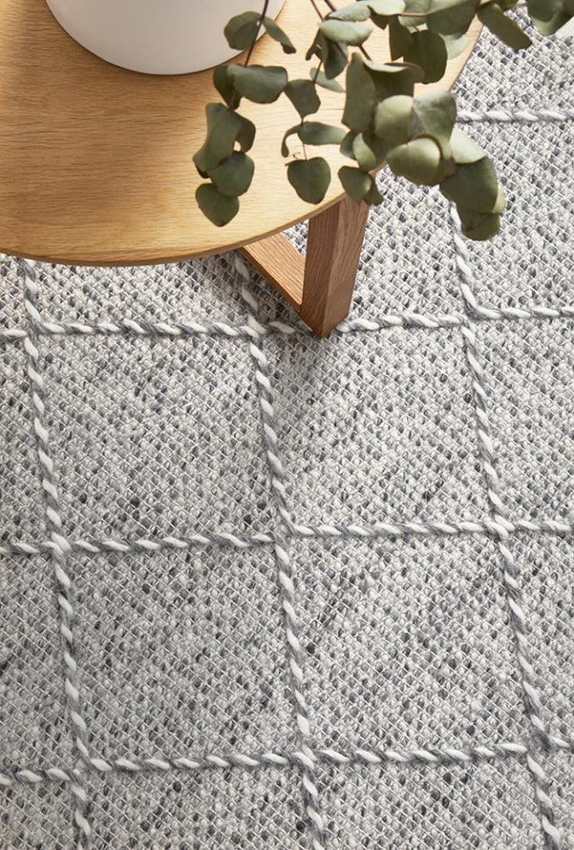 Noah Rug | Silver