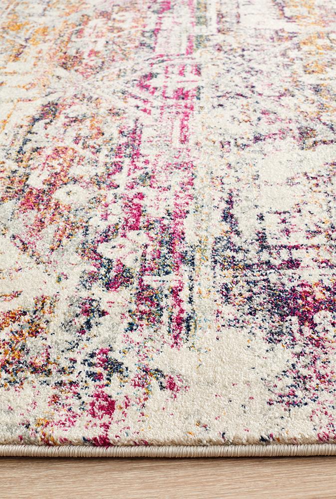 museum-lili-fuschia-rug