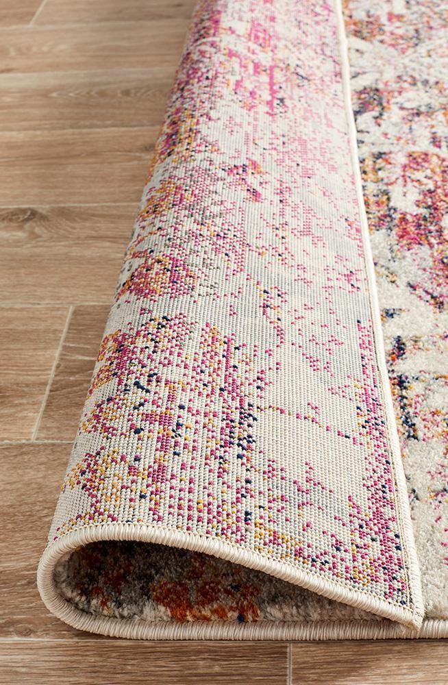 museum-lili-fuschia-rug