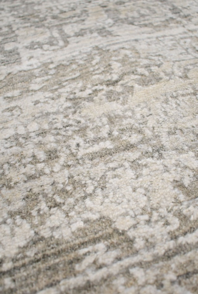 Regency VN80 Rug | Silver - Enquiry for availability