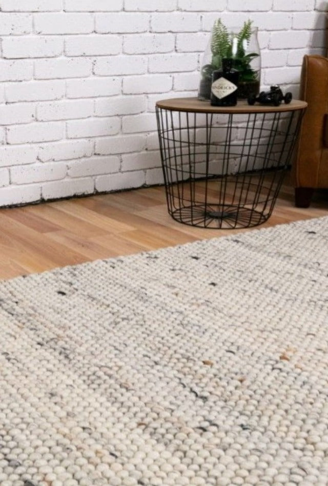 Pebble Oslo Rug | Off White