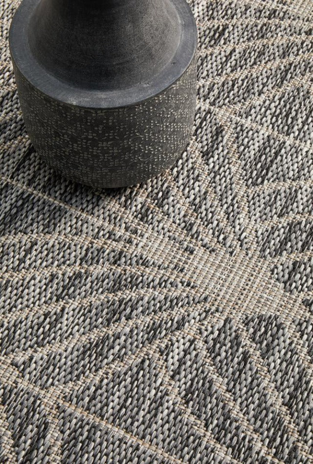 Terrace 5502 Black Outdoor Rug