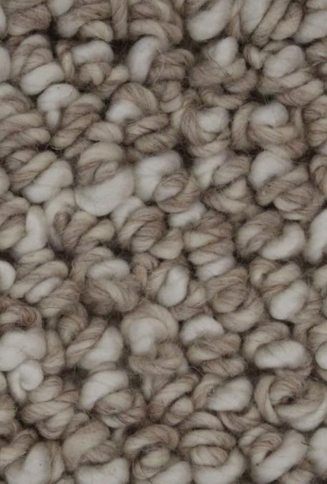 Volume Ice Coffee Rug | Creamy beige